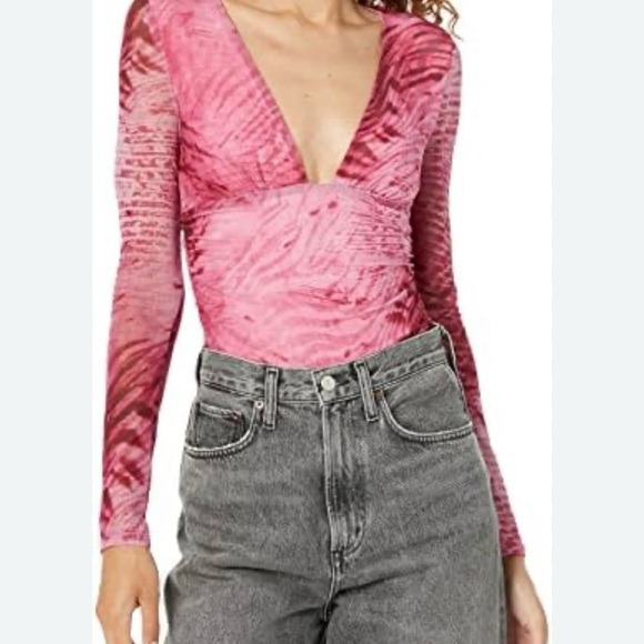 guess bodysuit - Picture 2 of 5